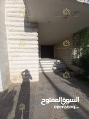  6 شقة ارضية من فيلا مع ترسات خلدا