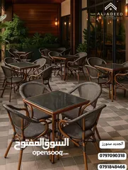  3 طاولات وكراسي وأطقم خارجية