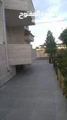  6 بيت مستقل للبيع مكون من طابقين