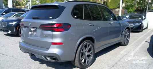  4 BMW X5 50e