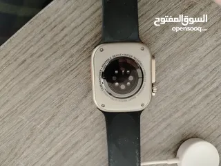  4 ساعة  hoco y12 ultra شبيها ل ساعة أبل مستخدمة لاكن بحالة جديدة لا يوجد عليها أي خدوش أو كسور ساعة