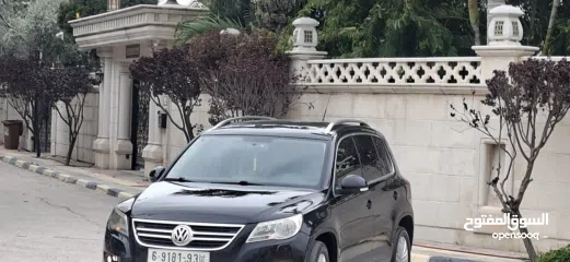  5 جيب تيجوان موديل 2010-اتومتيك-ماتور 2000تربوا -بنزين فل فل اضافات مع فتحة سقف بنوراما-فحص شركة ونخب