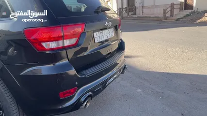  8 جيب جراند شيروكي SRT8 2012