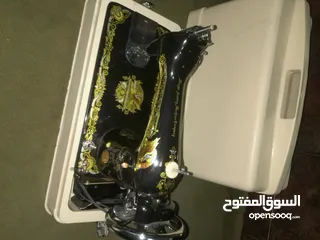  4 مكينه خياطة سنجر