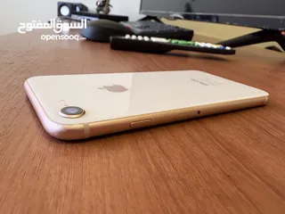  1 Iphone 8 - Gold