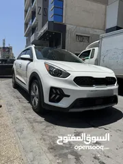  2 كيا نيرو هايبرد 2020 لون ابيض لؤلؤي فحص 4 جيد نظيفة جداً ممشى قليل