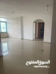  4 شقة مميزة جدا للإيجار وبسعر مغري