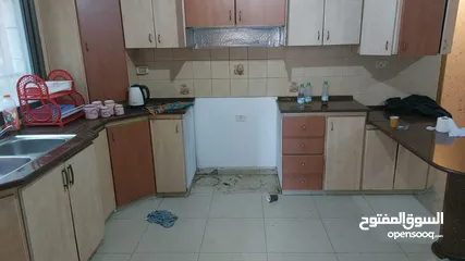  1 شقة للبيع في عين مصباح