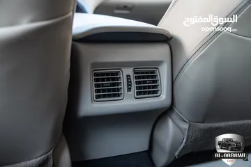  19 Toyota Camry Gle 2023  السيارة بحالة ممتازة جدا و قطعت مسافة 70,000 كيلو متر