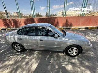  6 Hyundai xd 2005