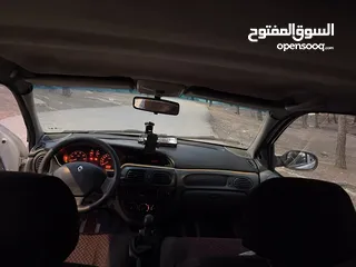  3 رينو ميجان موديل 2000 للبيع