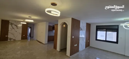  3 شقة 160 متر للبيع مقابل ديوان الموظفين