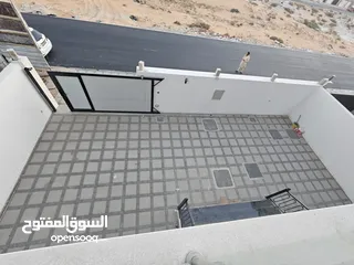  10 *7 *للايجار بالياسمين بحوش كبير