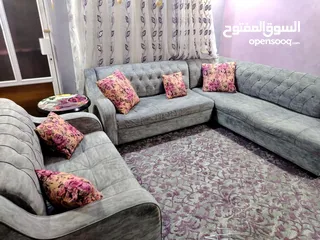  3 كورنر رمادي للبيع لسعر مغري