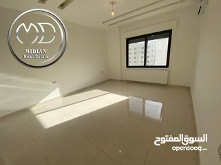  28 شقق ارضية و طوابق مكررة و أخير مع روف للبيع الرابية مساحات 200م مع تراسات و حدائق جديدة لم تسكن بأسع