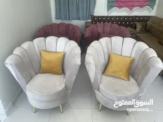  1 كراسي مناسبة للجلسات الخارجية