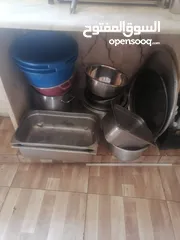  8 عدة مطعم فلافل كامل للبيع .