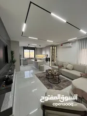  17 شقة مميزة و راقية مفروشة بالكامل للإيجار السنوي