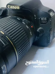  4 كانون 700D كامره نضيفه مع عدسه رياضيه  70/300