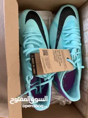  1 NIKE Zoom Vapor 15 Academy للبيع