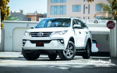  2 TOYOTA FORTUNER   2017  WHITE  EXCELLENT CONDITION