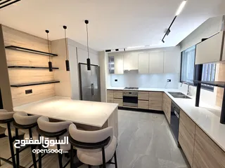  8 ارقى مناطق ام اذينة شقة مفروشة فخمة مع حديقة واسعة وكراج خاص LUXURY APARTMENT