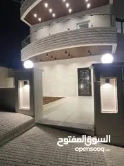  7 شقة طابق ثالث للبيع في الجبيهة 156م (شقتين في الطابق) على 3 شوارع من المالك
