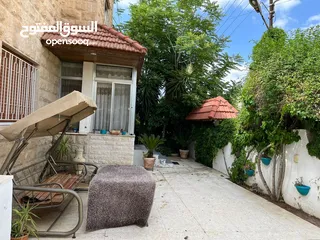  1 بيت مستقل للايجار بمساحة 300 متر ينفع ل(حضانات، دائرة حكومية)