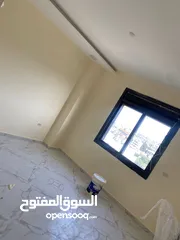  14 شقه مميزه طابق الثالث اخير  لا يوجد تسويه للبيع اربد - الصريح -خلف قصر السعدي  منطقه هادئه