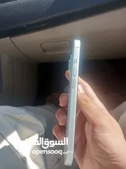  4 آيفون 15 عادي للبيع أو للبدل على آيفون فقد