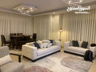  1 تفصيل وتركيب ستائر لنن تركية بموديلات جديدة  وجميع انواع الستائر (زيبرا رول عامودي و معدنية)