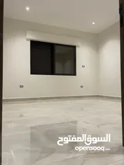  12 شقه سوبر ديلوكس بتشطيب حديث162mطابق أول بسعر مميز وكفاله بعيده  ومنطقه هادئة للسكن