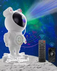  4 رجل الفضاء المضيء بشكل الجديد