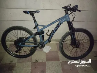  1 بسكليت GHOST