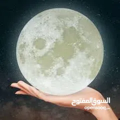  8 سماعه  القمر المضيئ مع القاعده وريموت و بلوتوث