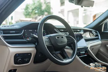  23 Jeep Grand Cherokee 2022 Limited Plug in hybrid 4xe  السيارة بحالة ممتازة جدا و قطعت