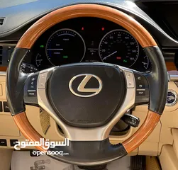  24 لكزس ES 300h فل كامل مميزة