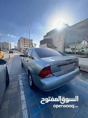  2 فورد فوكس موديل 2001