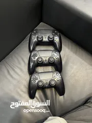  1 ثلاث أيدين بلايستيشن 5 اصلي شبه جديد