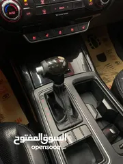  14 كيا سورينتو 6+1 4*2 2016 ترخيص 2015 فل مع بانوراما