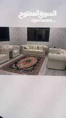  1 كنب ماركة جوتشي للبيع بسعر مغري جداً