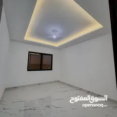 16 شقة فاخرة طابق اول مساحة 200م في اجمل مناطق شفا بدران الكوم 4 غرف نوم 2 ماستر بسعر مميز
