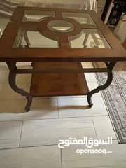  1 طاولة خشبية للبيع