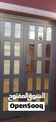  2 بيت إسكان مع بناية من دورين،كل دور شقة مستقلة بمدخل مستقل،مدخوله الشهري من الشقق