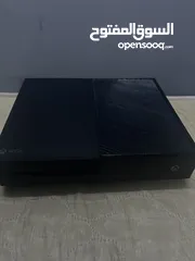  1 Xbox one in perfect condition with no damages or problems