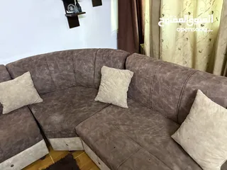  4 مجلس حرف U 12 مقعد