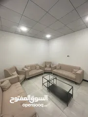  9 بيت طابقين مساحه 100 متر قرب سنتر الصالحيه