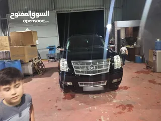  10 كاديلاك اسكاليد بلاتينيوم للبيع