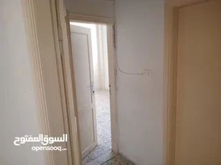  7 شقه لايجار طابق اول