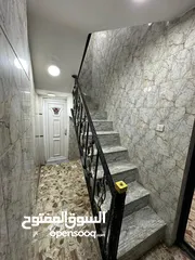  6 بيت 50 متر حي الجهاد الاساتذة قرب اربع شوارع